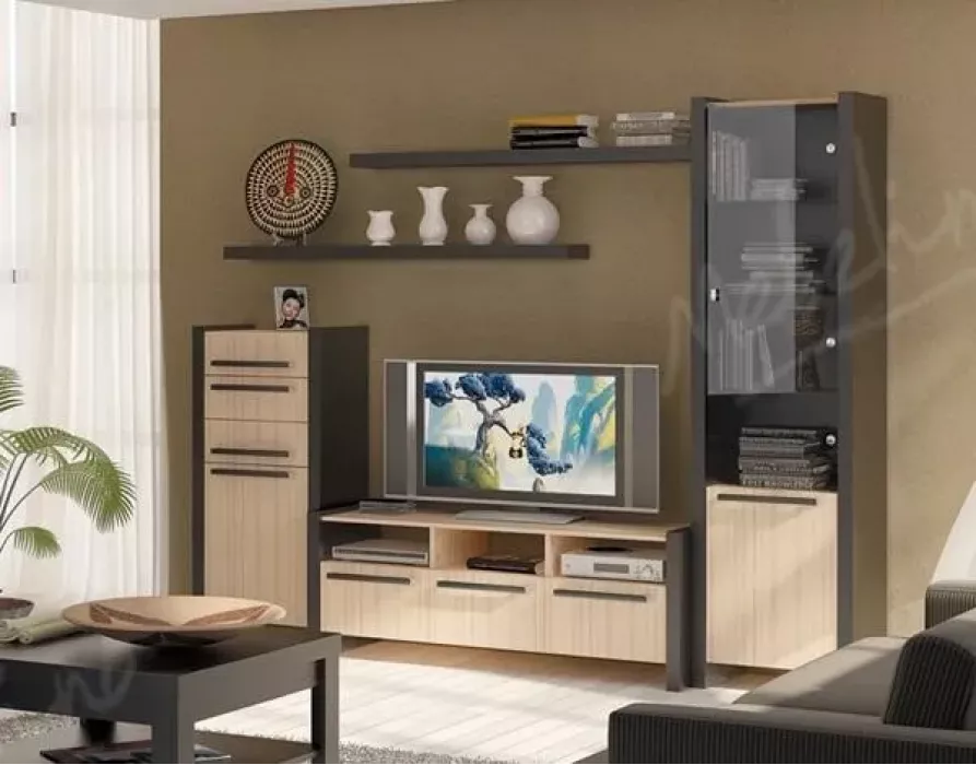 Гостиная с высоким комодом, витриной и тумбой PC384