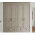 Встроенный шкаф в нише с классическими филёнками и нижними ящиками