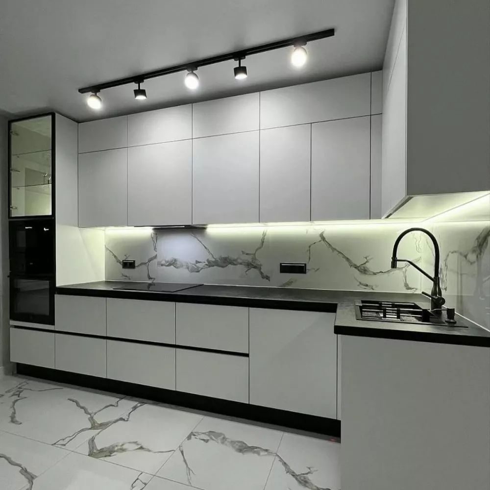 Белая кухня 340 000 ₽